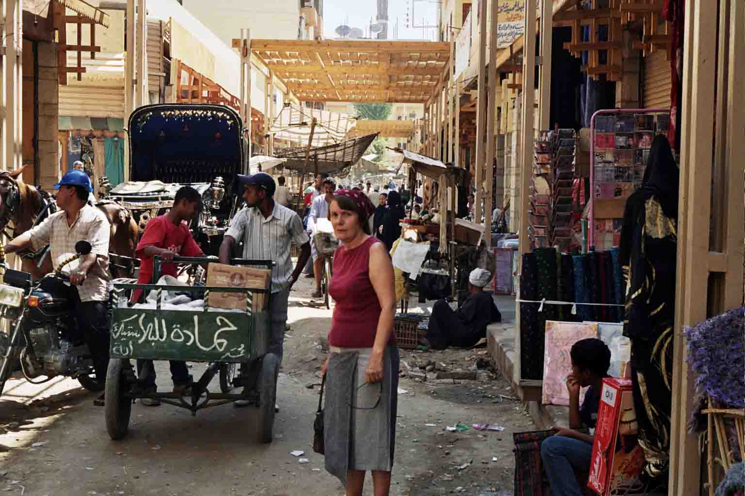 l'ancien souk de Louxor encore authentique 